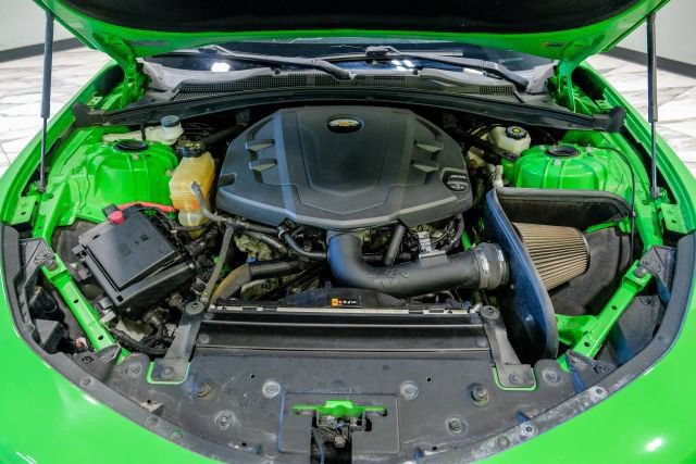 Used 2017 Chevrolet Camaro LT RWD image 59