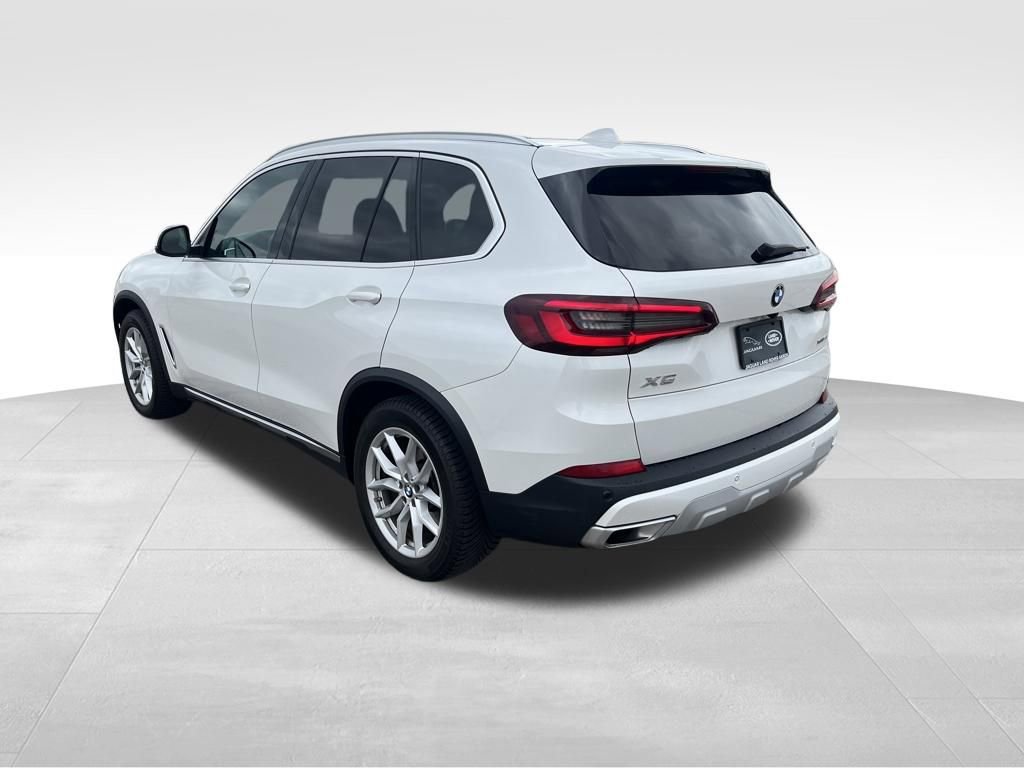 Used 2021 BMW X5 xDrive40i w/ Premium Package image 3