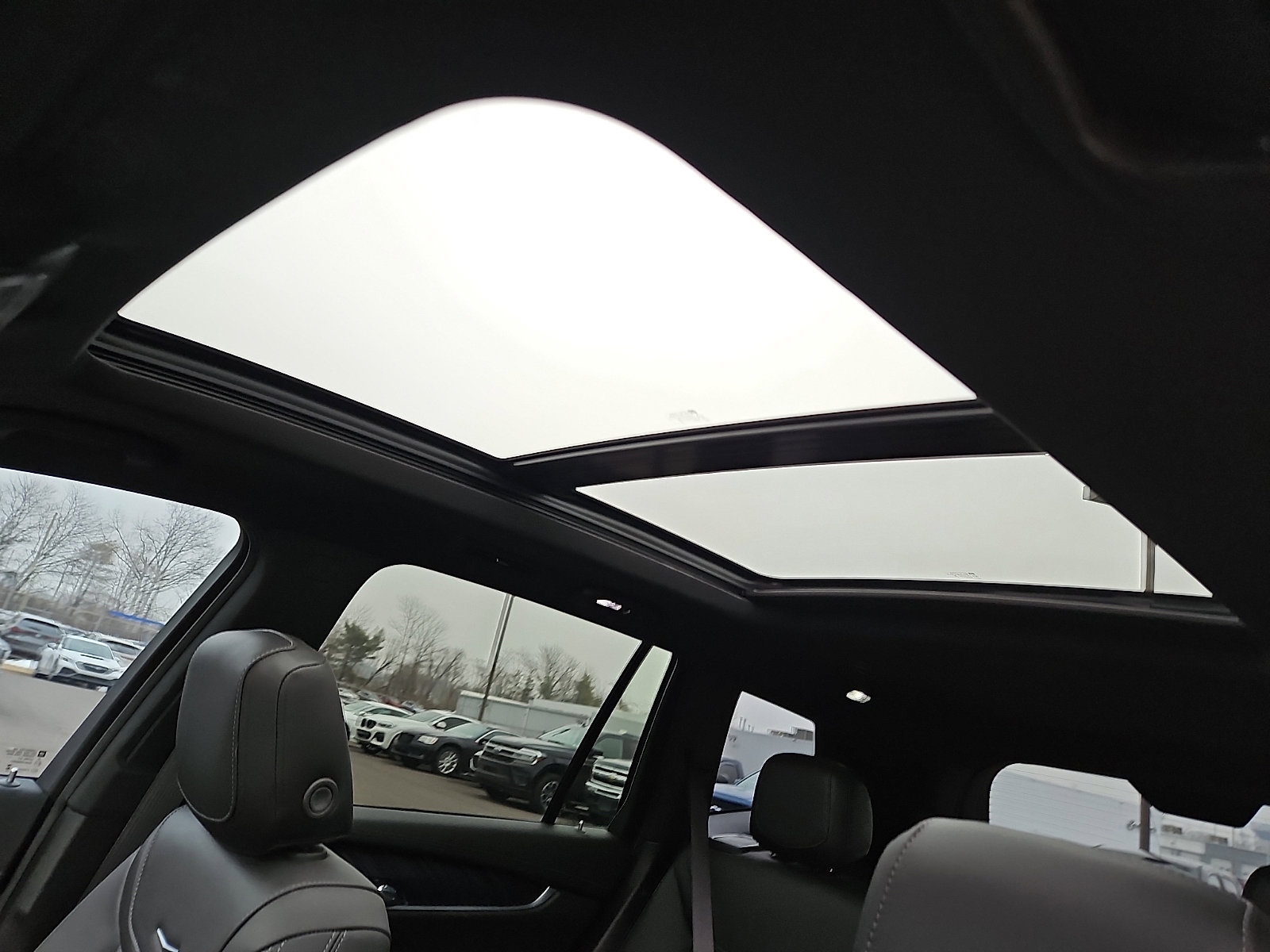 Certified 2024 Cadillac XT6 Premium Luxury image 14