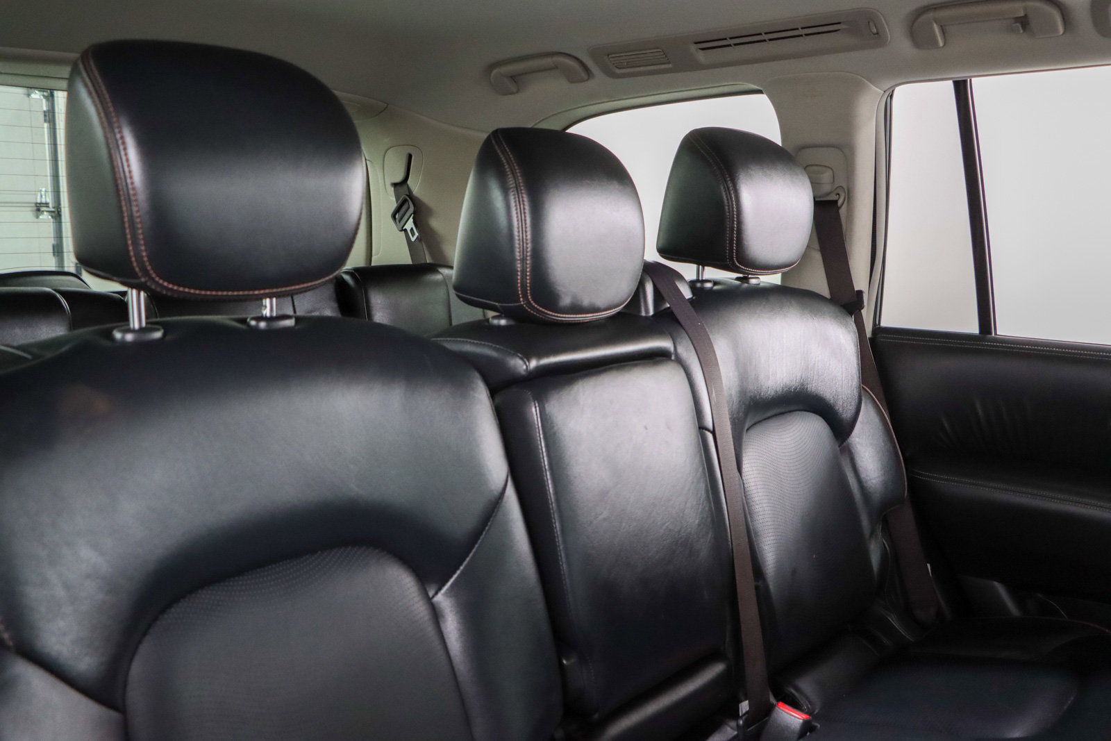 Used 2020 Nissan Armada SL w/ Premium Package image 30