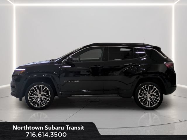 Used 2024 Jeep Compass Limited w/ Elite Group AWD/4WD image 2