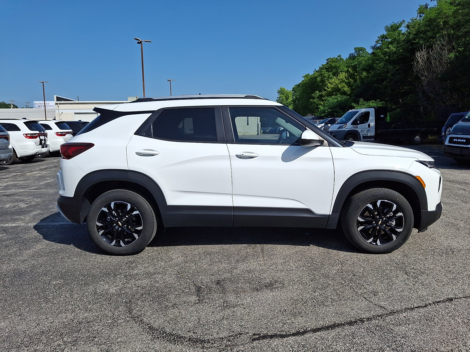 Used 2023 Chevrolet TrailBlazer LT w/ Convenience Package AWD/4WD image 13