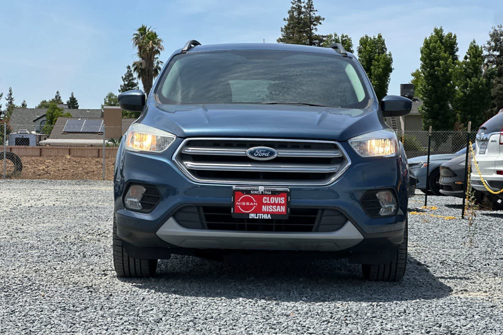 Used 2018 Ford Escape SE FWD image 11