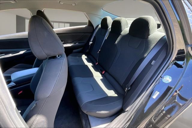 Used 2024 Hyundai Elantra SE FWD image 21