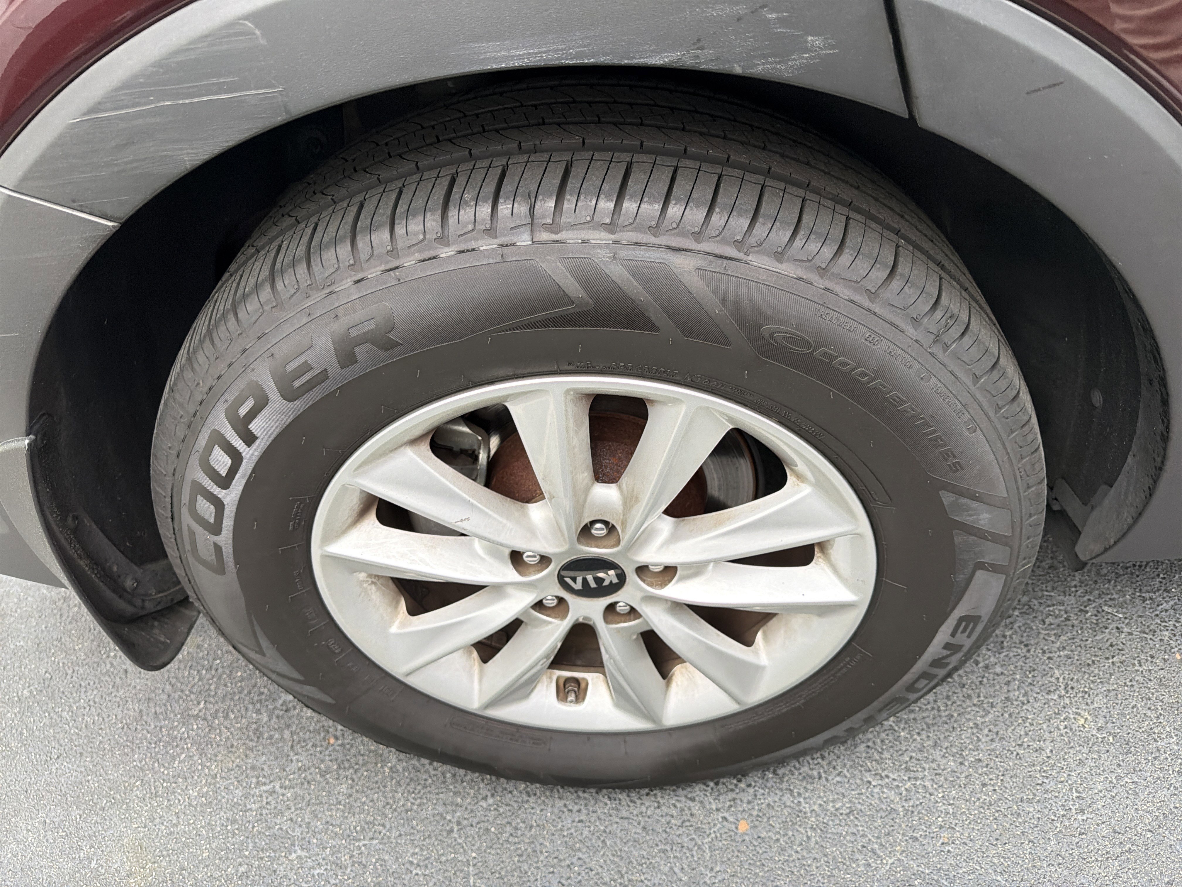 Used 2019 Kia Sorento LX image 14