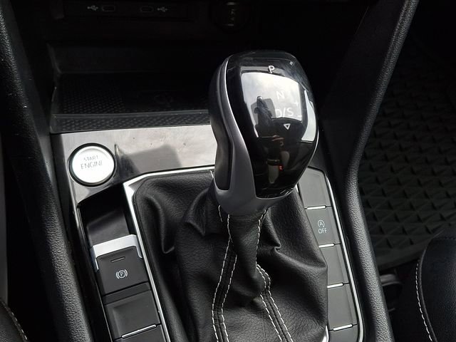 Certified 2023 Volkswagen Taos SE image 15