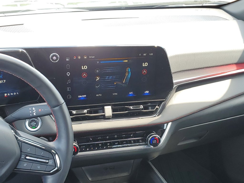 Certified 2025 Chevrolet Equinox RS FWD image 29