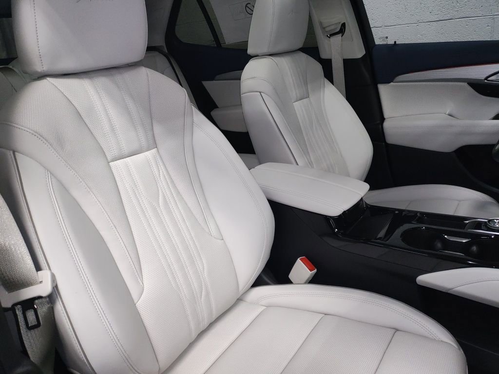 New 2026 Buick Envision Avenir image 9