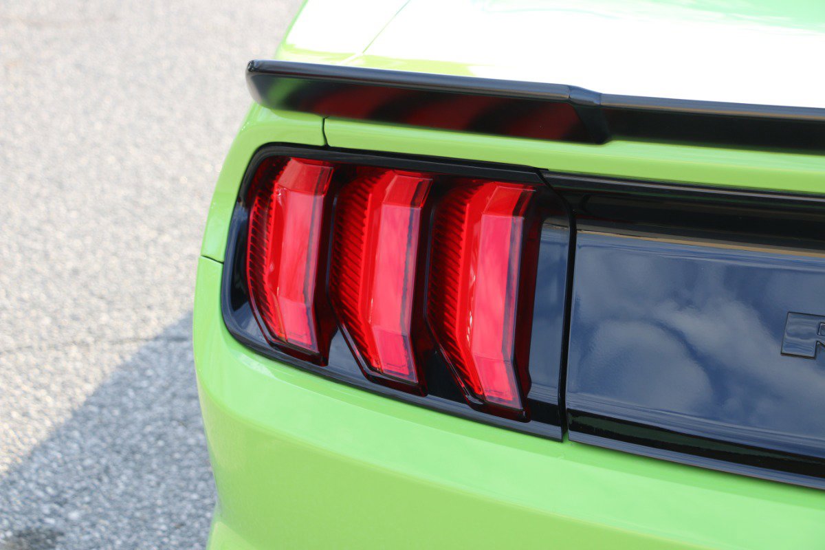 Used 2020 Ford Mustang GT Premium w/ GT Performance Package RWD image 7
