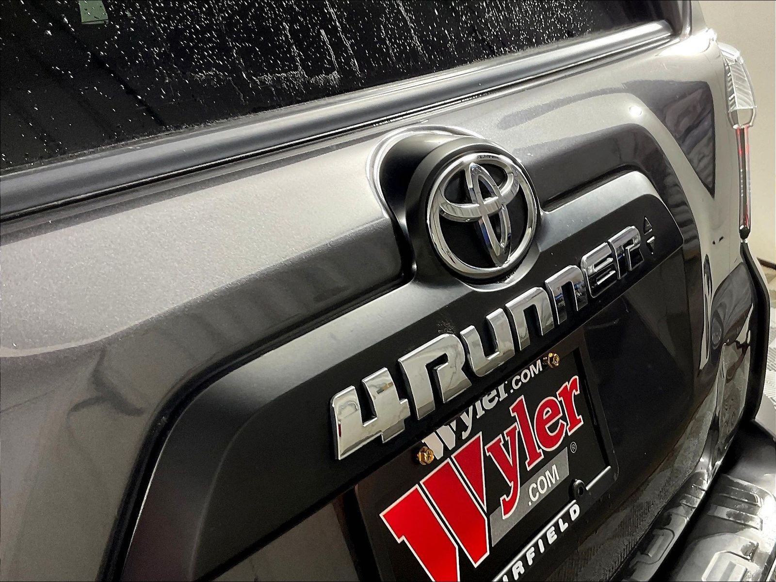 Used 2022 Toyota 4Runner TRD Off-Road AWD/4WD image 24