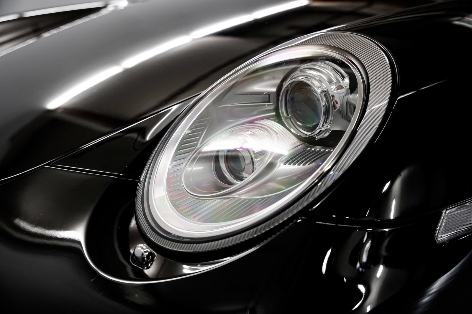Used 2010 Porsche 911 GT3 RWD image 28