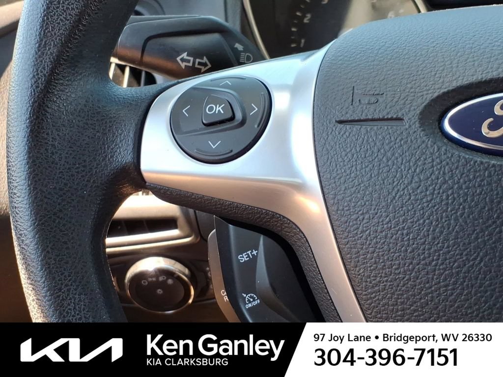 Used 2014 Ford Focus SE w/ SE Winter Package FWD image 19