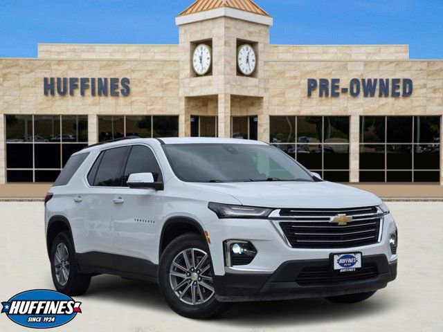Used 2022 Chevrolet Traverse LT image 1