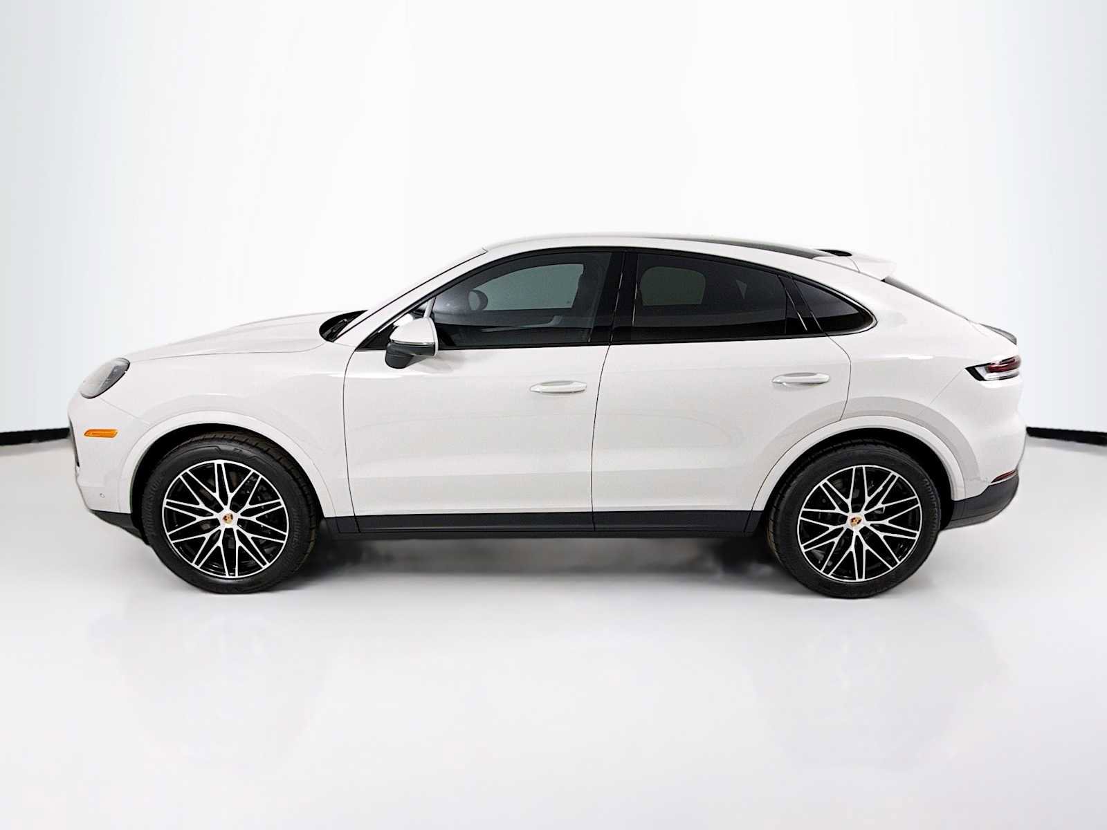 New 2025 Porsche Cayenne image 2