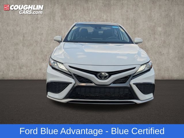 Used 2024 Toyota Camry XSE FWD image 3