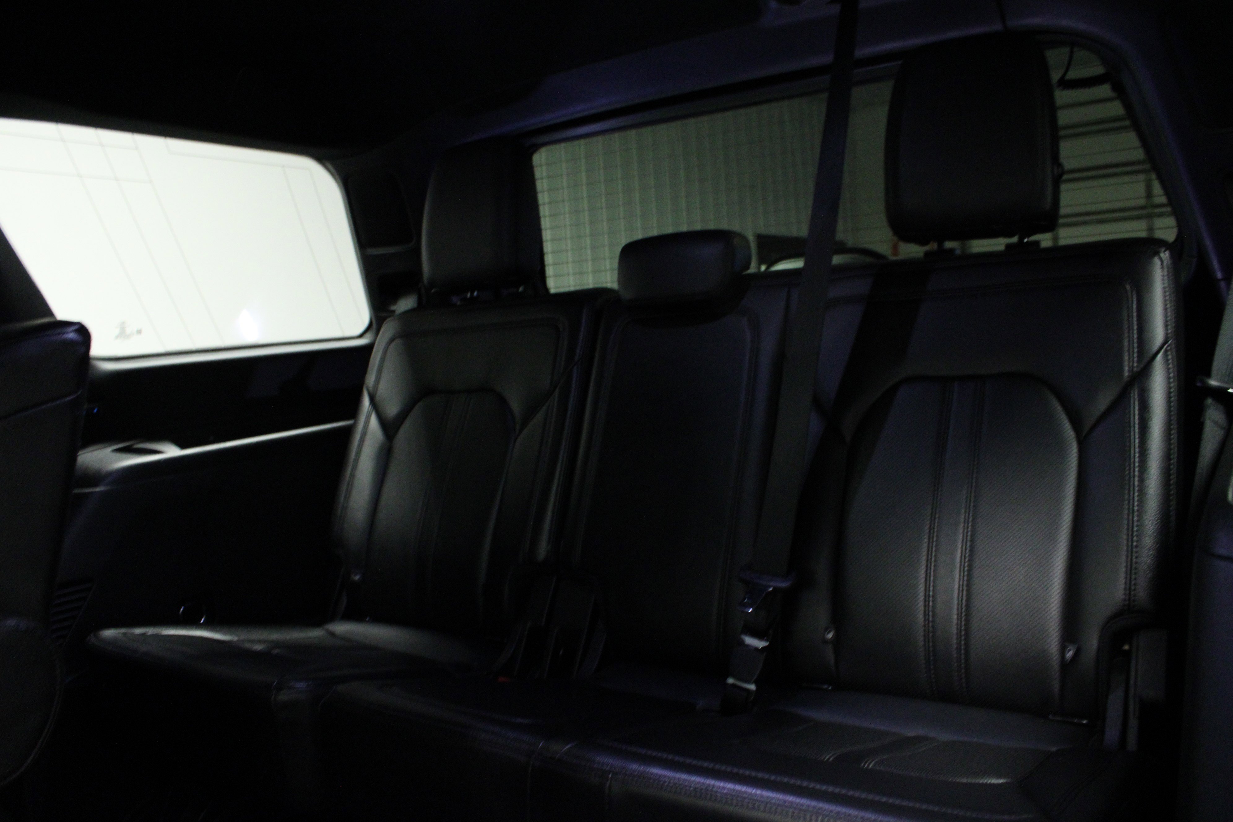 Used 2019 Ford Expedition Limited w/ Equipment Group 301A image 14