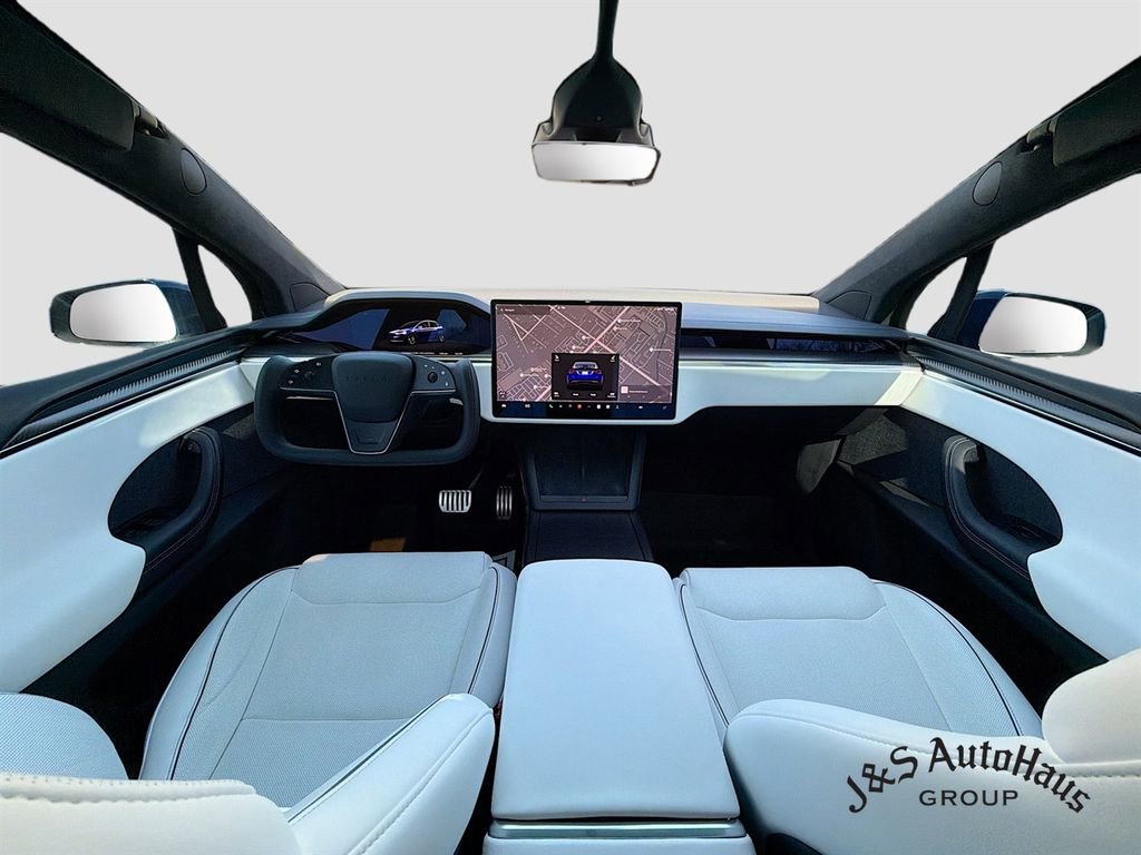 Used 2022 Tesla Model X Plaid image 28