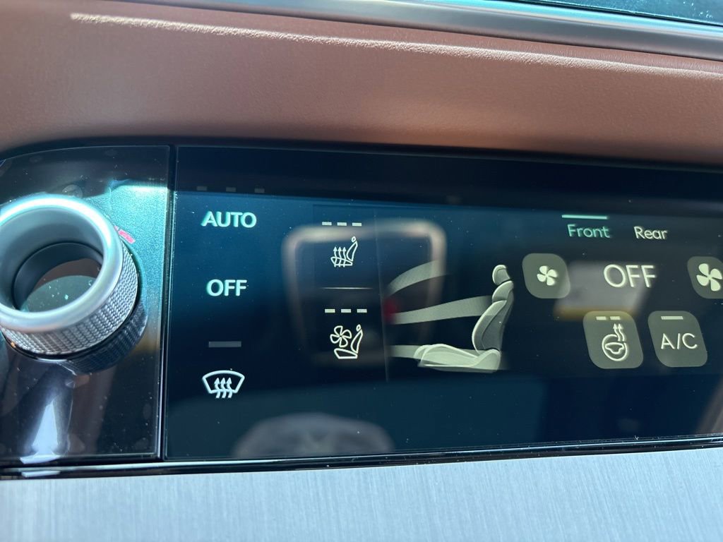 New 2026 Genesis GV70 2.5T Advanced AWD/4WD image 19