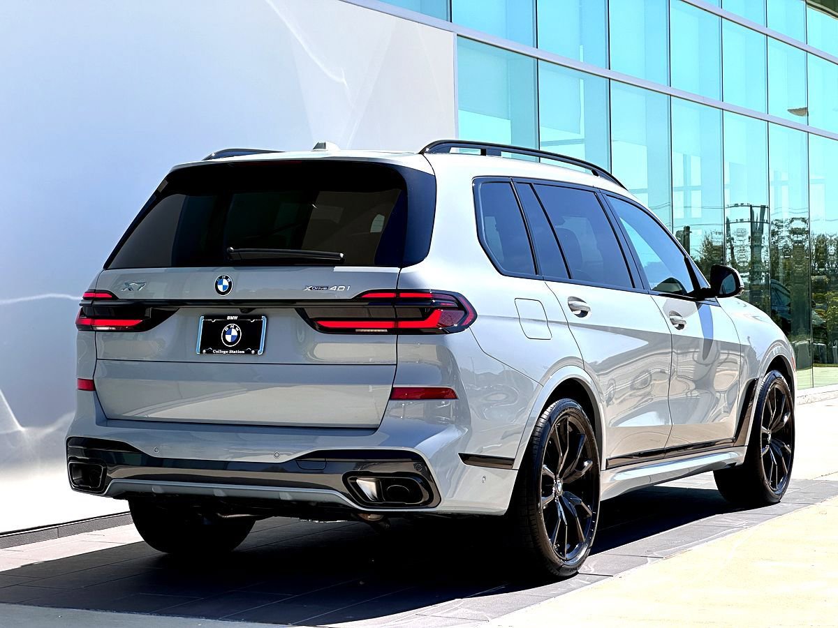New 2026 BMW X7 xDrive40i w/ M Sport Package image 4