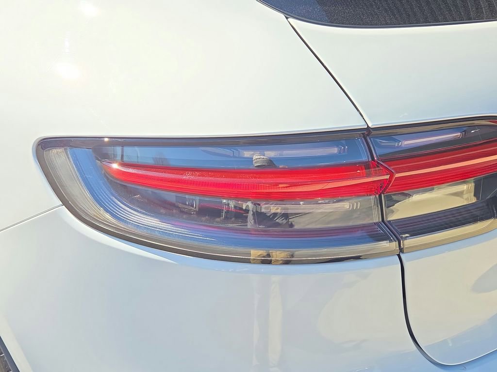 Certified 2025 Porsche Macan S image 26