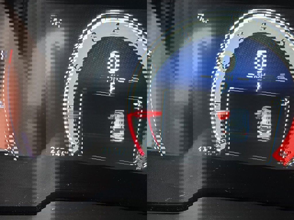 Used 2023 Toyota Corolla Cross XLE w/ Convenience Package image 10