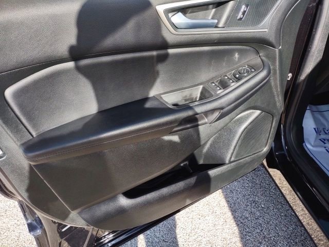 Used 2023 Ford Edge SEL w/ Convenience Package AWD/4WD image 10