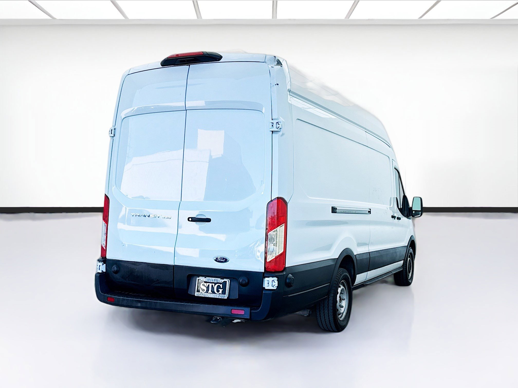 Used 2023 Ford Transit 350 148 High Roof Extended image 4