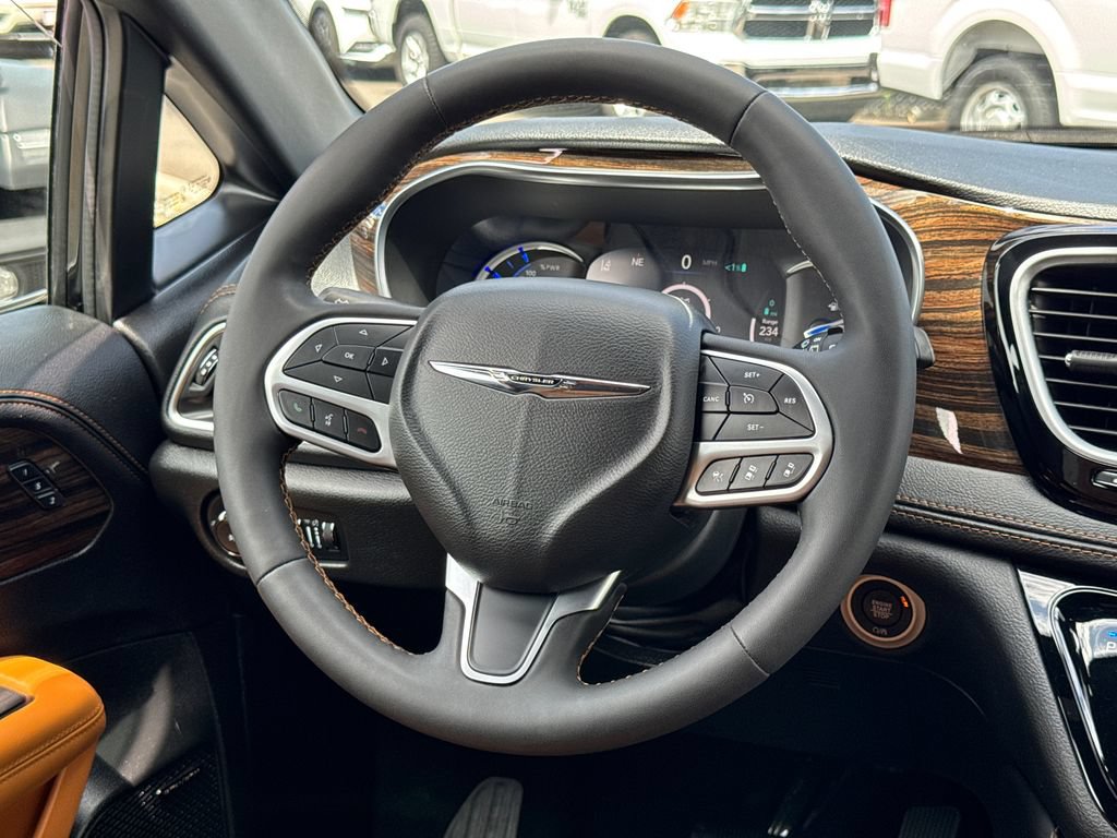 Used 2022 Chrysler Pacifica Pinnacle FWD image 24