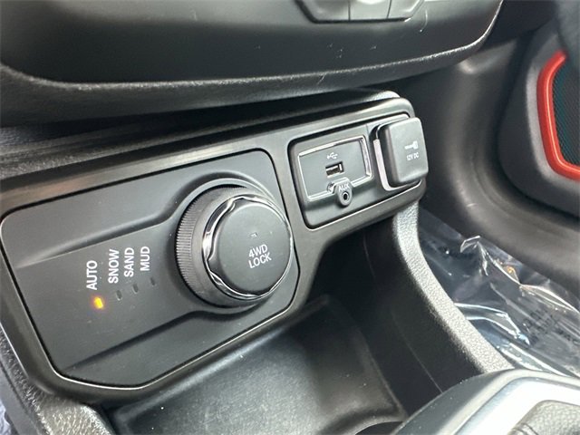 Used 2020 Jeep Renegade Latitude image 24