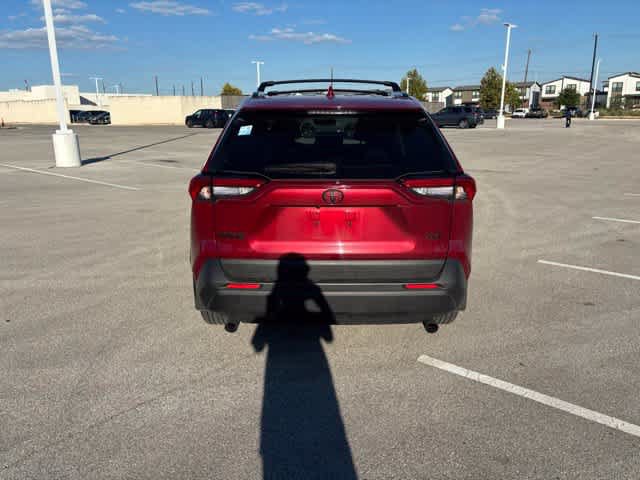 Used 2025 Toyota RAV4 XLE FWD image 4