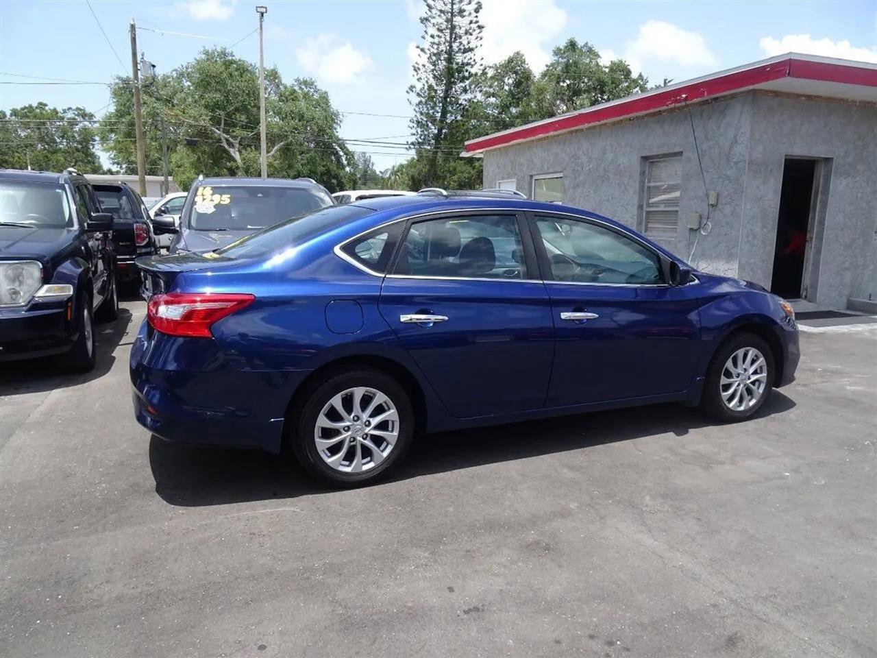 Used 2019 Nissan Sentra S w/ Appearance Package FWD image 6