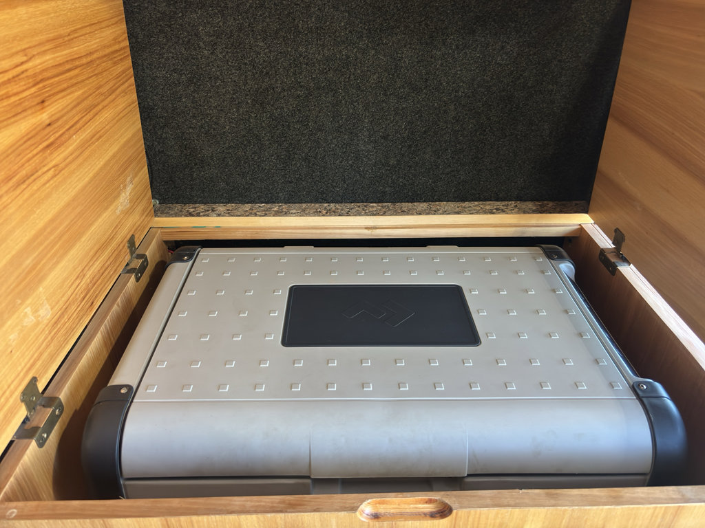 Used 2016 Ford Transit 250 148 Medium Roof w/ Interior Upgrade Package image 14