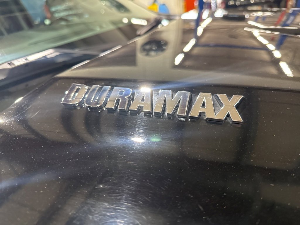 Used 2020 Chevrolet Silverado 1500 LTZ w/ LTZ Premium Package image 11