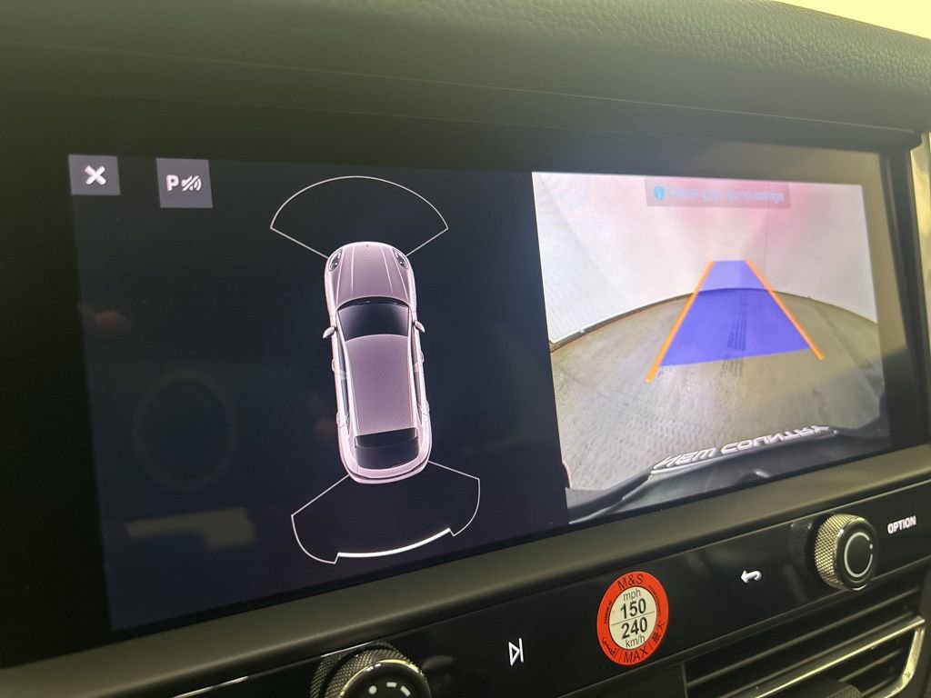 Certified 2025 Porsche Macan image 26