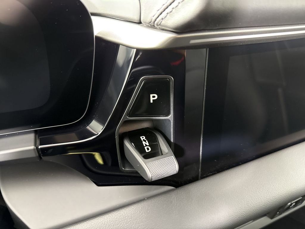 New 2026 Porsche Macan 4 Electric AWD/4WD image 34