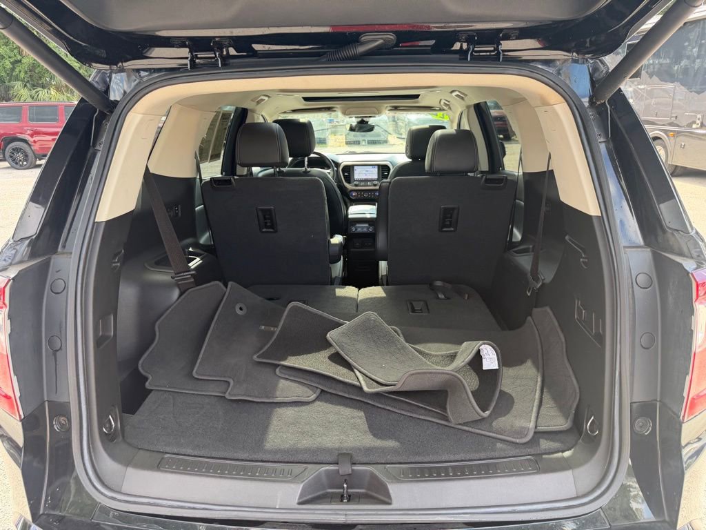 Used 2022 GMC Acadia Denali w/ Denali Ultimate Package FWD image 42