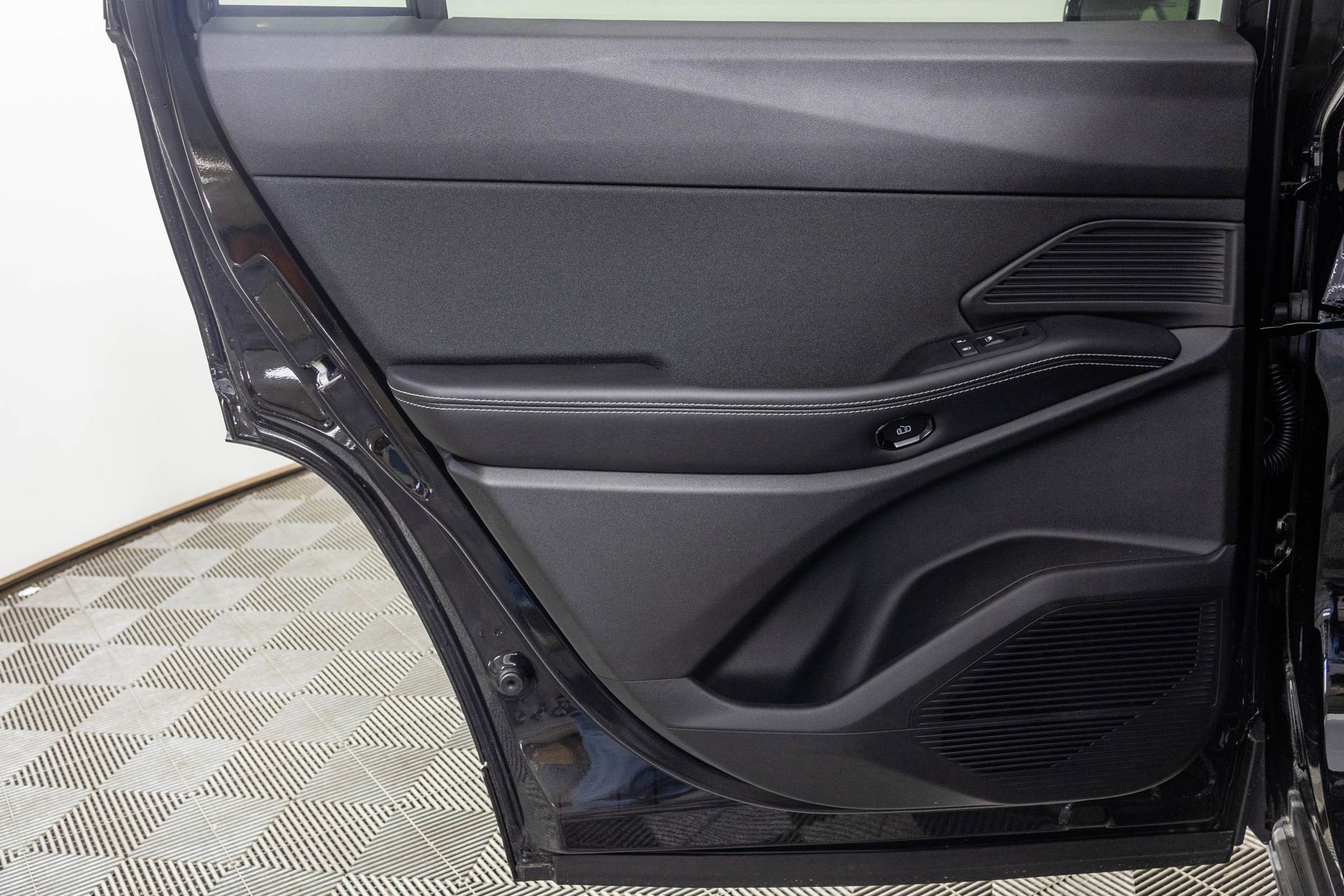 New 2026 Jeep Cherokee Laredo image 37