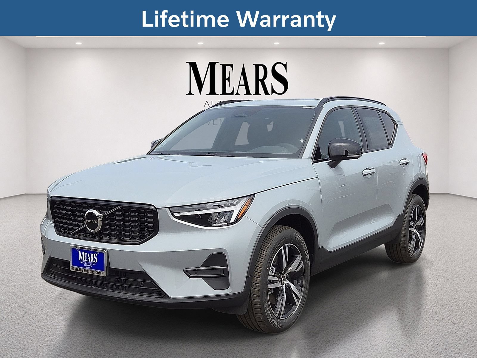 New 2026 Volvo XC40 B4 Core