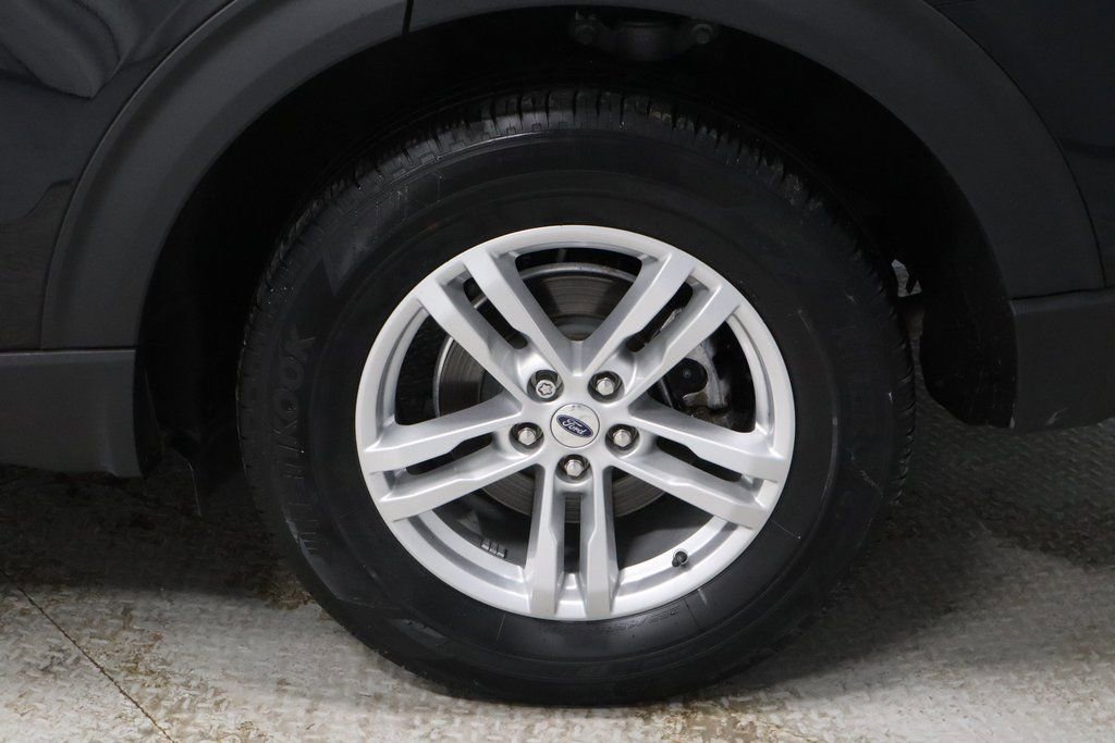 Certified 2023 Ford Explorer XLT image 16