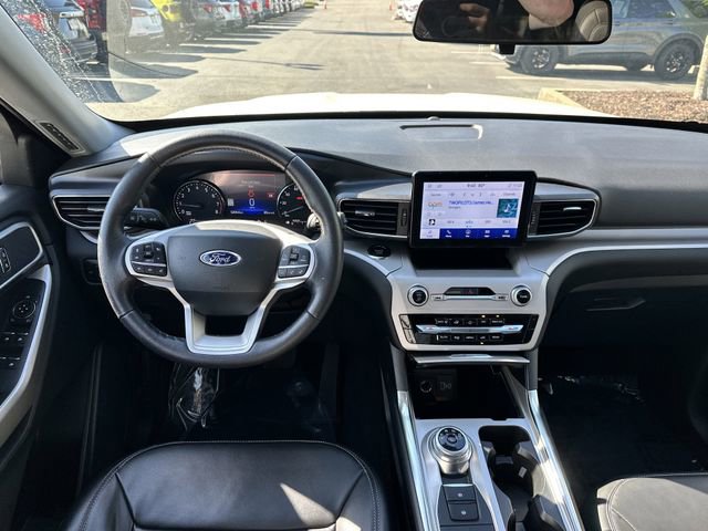 Certified 2023 Ford Explorer XLT w/ Equipment Group 202A image 14