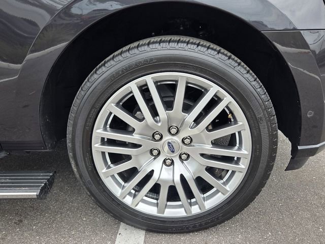 Certified 2024 Ford Expedition Platinum image 11