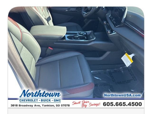 New 2026 Chevrolet Equinox RS w/ LPO, Floor Liner Package AWD/4WD image 17