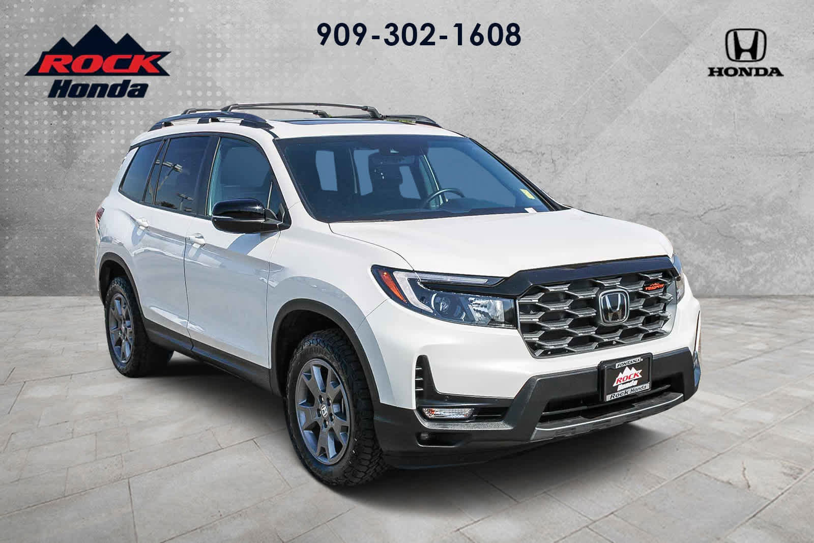 Certified 2025 Honda Passport TrailSport image 3