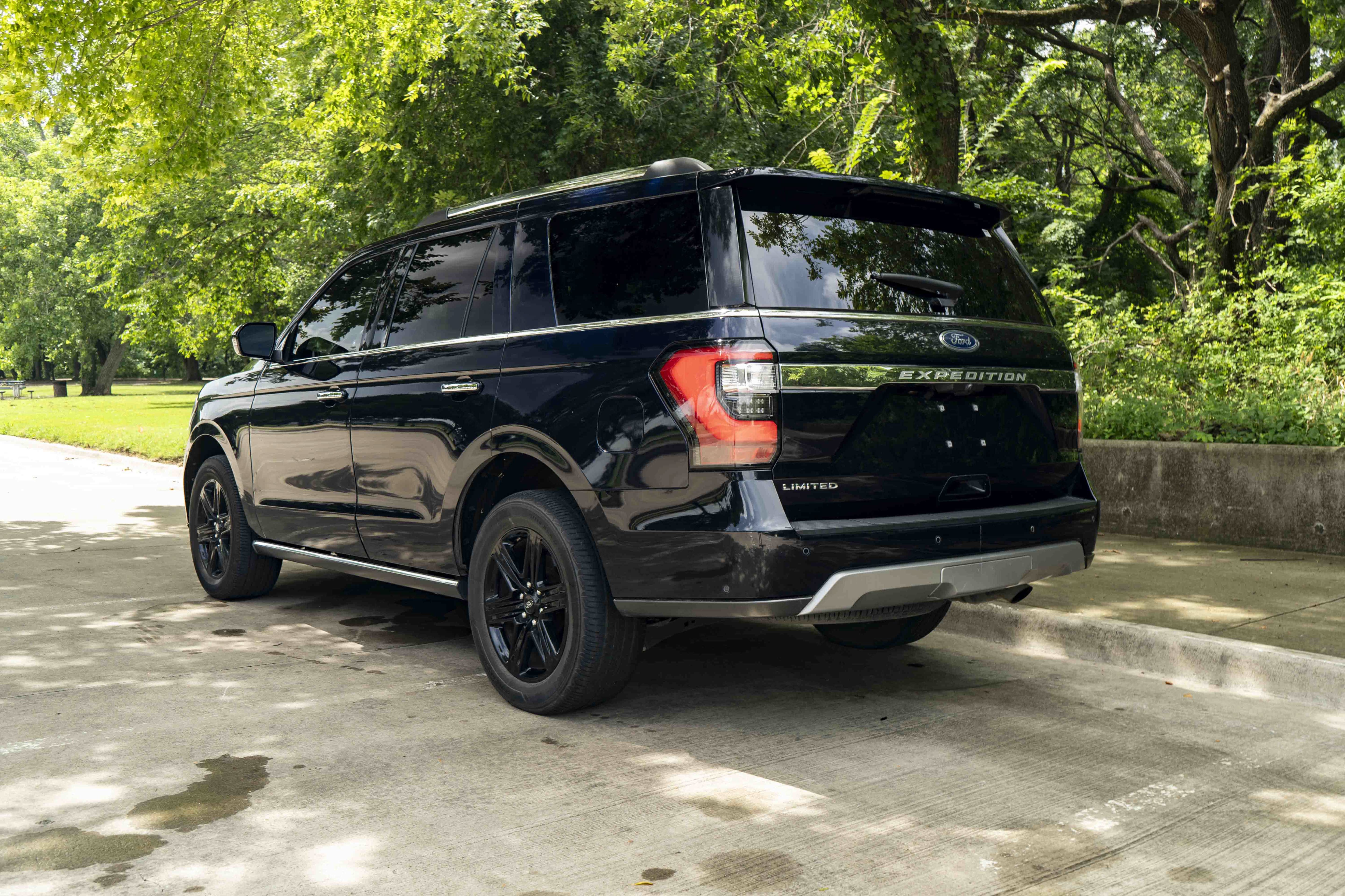 Used 2021 Ford Expedition Limited RWD image 7