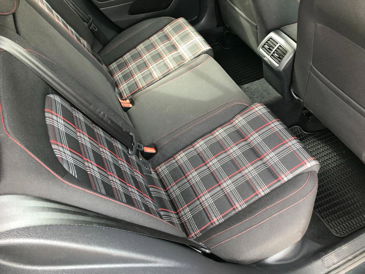 Used 2017 Volkswagen GTI Sport FWD image 32