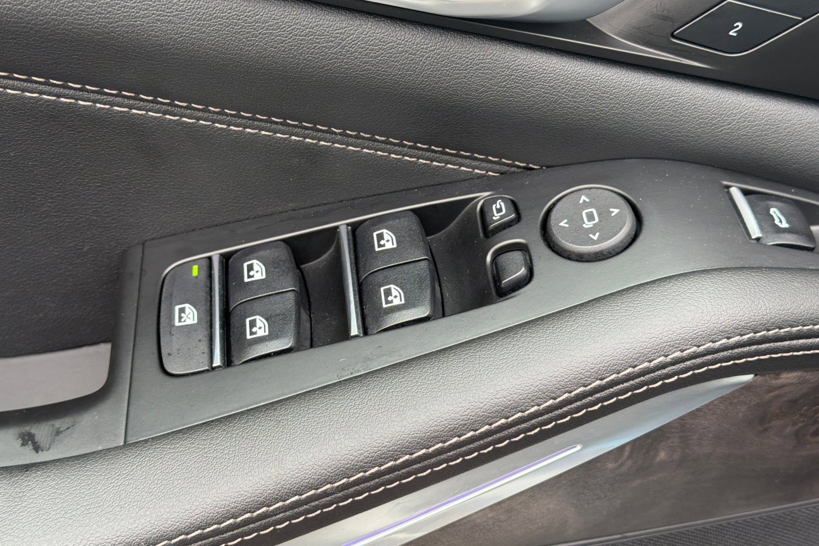 Certified 2023 BMW X5 xDrive45e w/ Climate Comfort Package image 13