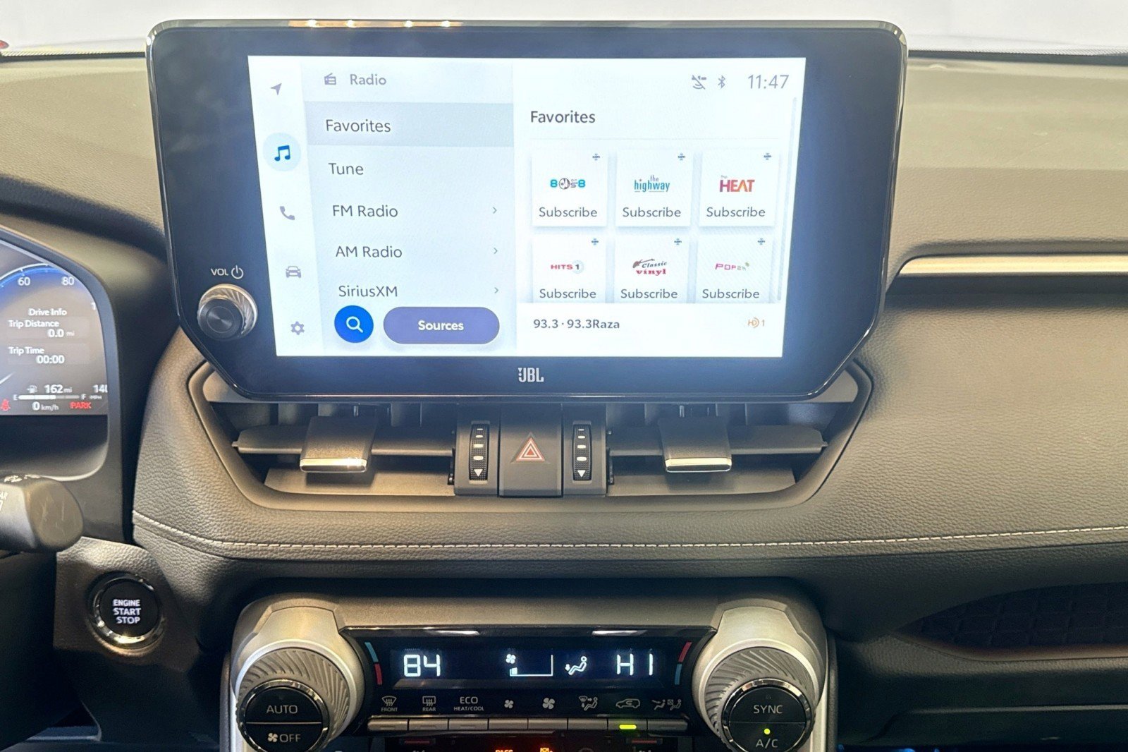 Used 2024 Toyota RAV4 Limited image 15