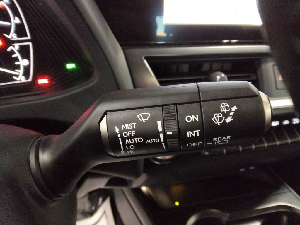 Used 2023 Lexus UX 250h AWD w/ Accessory Package (Z2) image 15