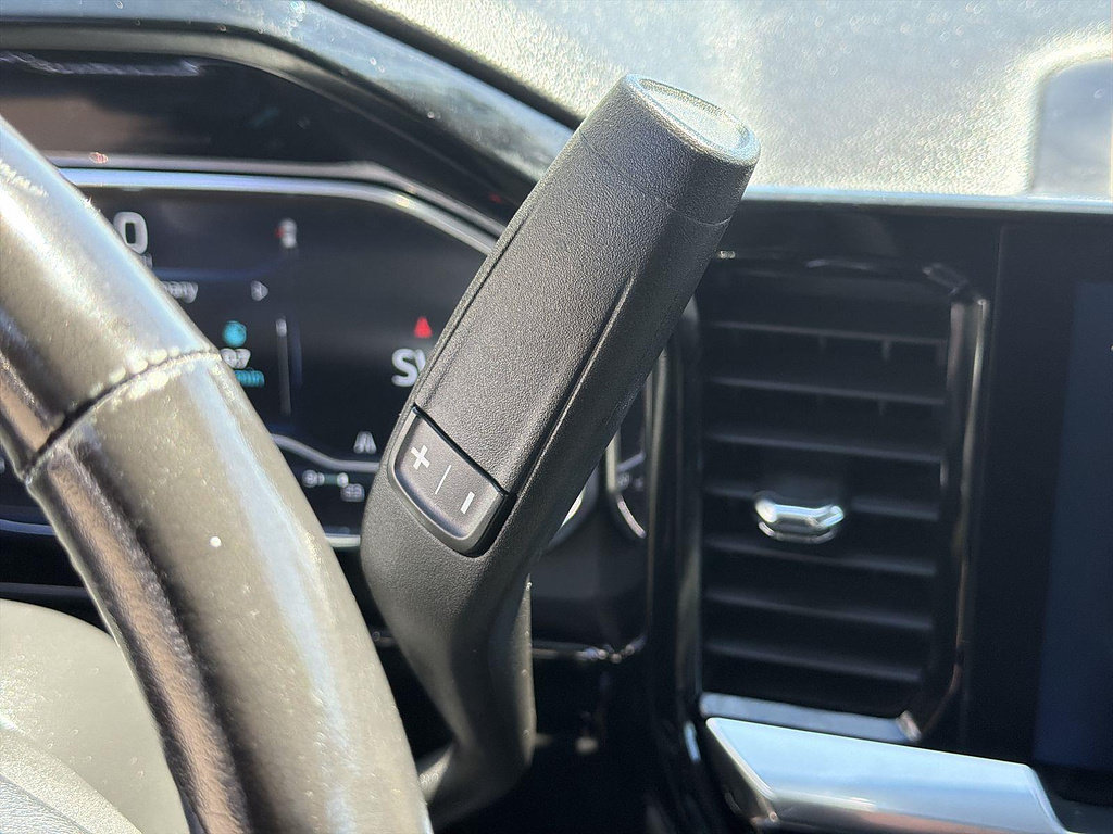 Used 2022 Chevrolet Silverado 1500 LT RWD image 15