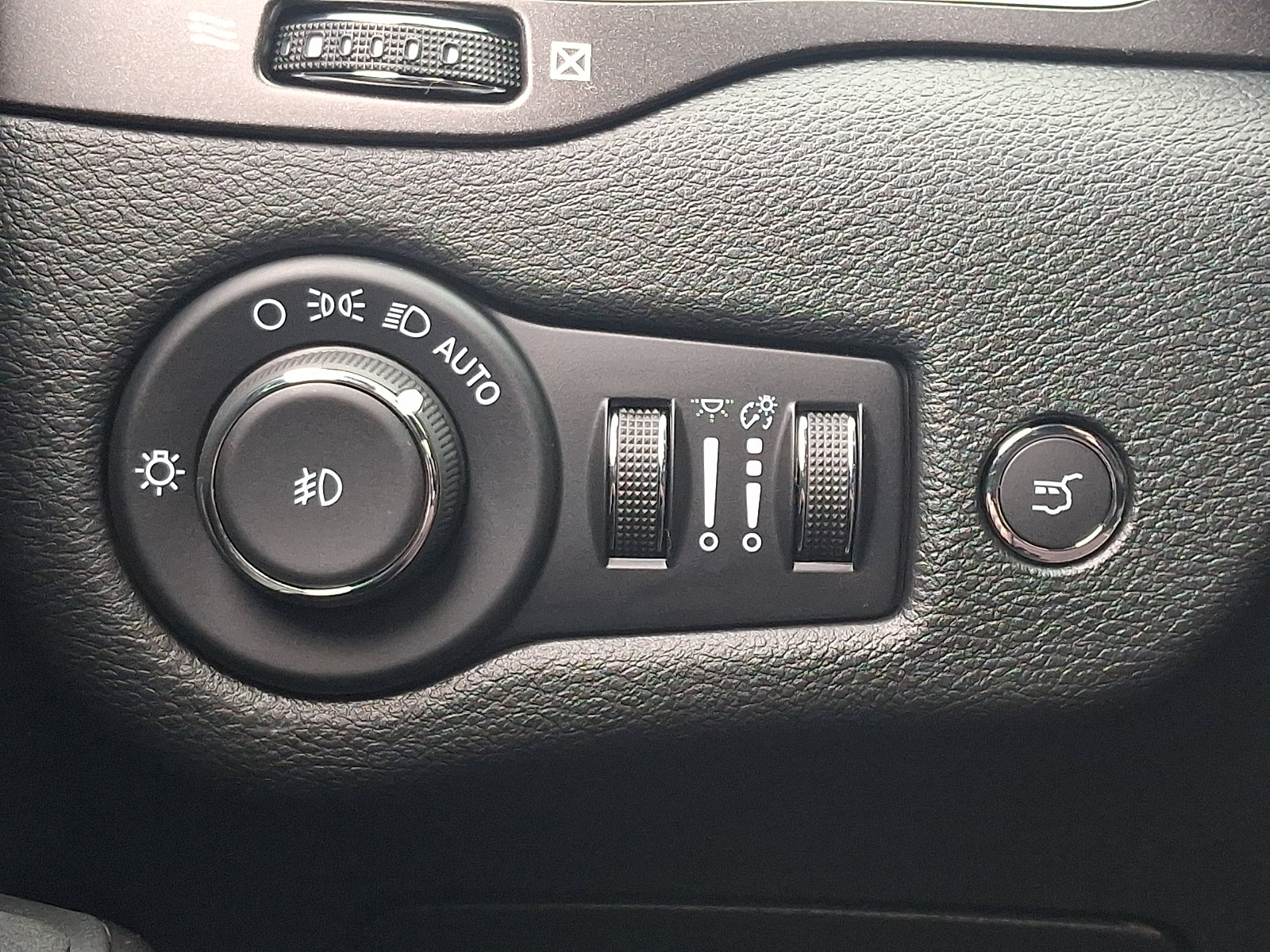 Certified 2022 Jeep Cherokee Trailhawk w/ Sun, Sound & Nav Group image 26